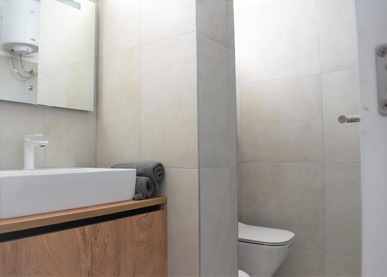 Banjol Apartment Aci Marina Rab מראה חיצוני תמונה