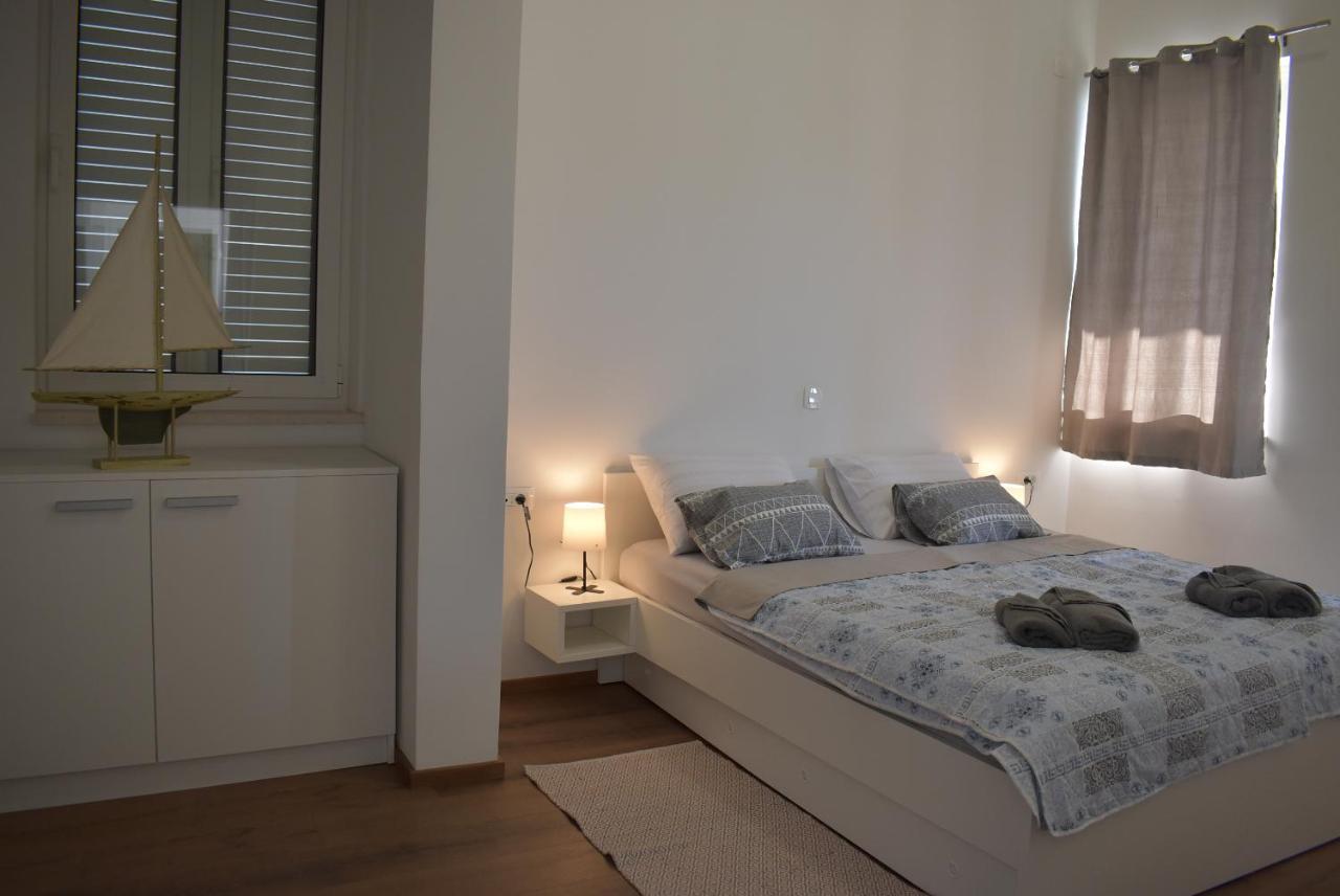 Banjol Apartment Aci Marina Rab מראה חיצוני תמונה
