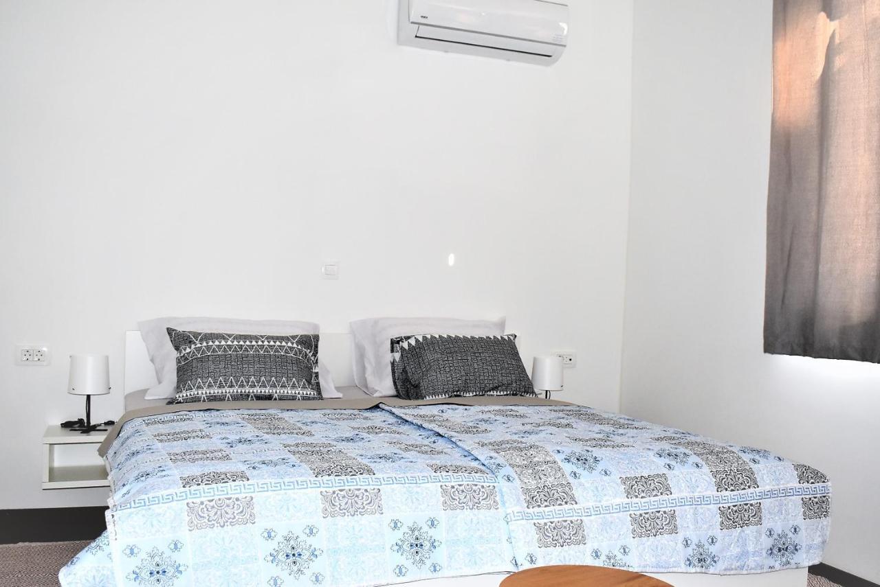Banjol Apartment Aci Marina Rab מראה חיצוני תמונה